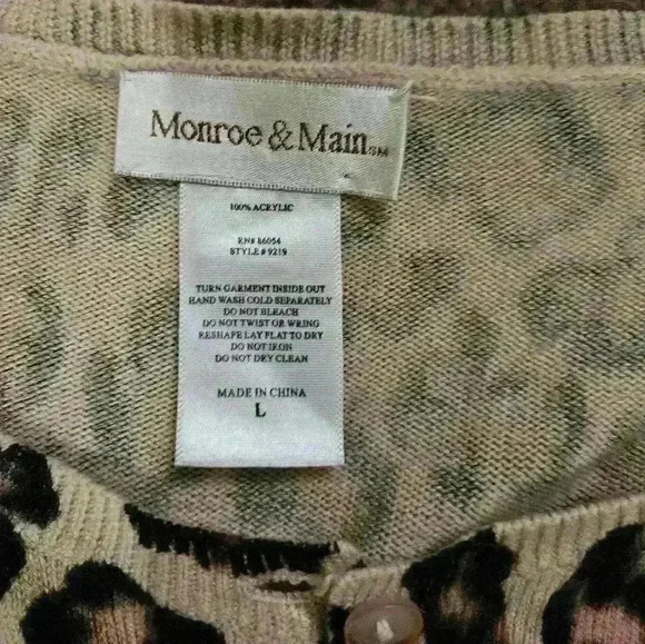 Monroe & Main Pink Leopard print 3/4 sleeve cardigan. Size L - Picture 3 of 9